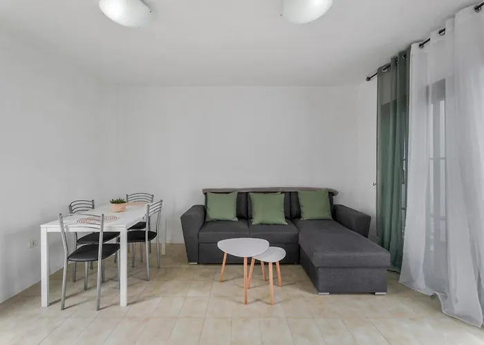 Costa Serena Apartment